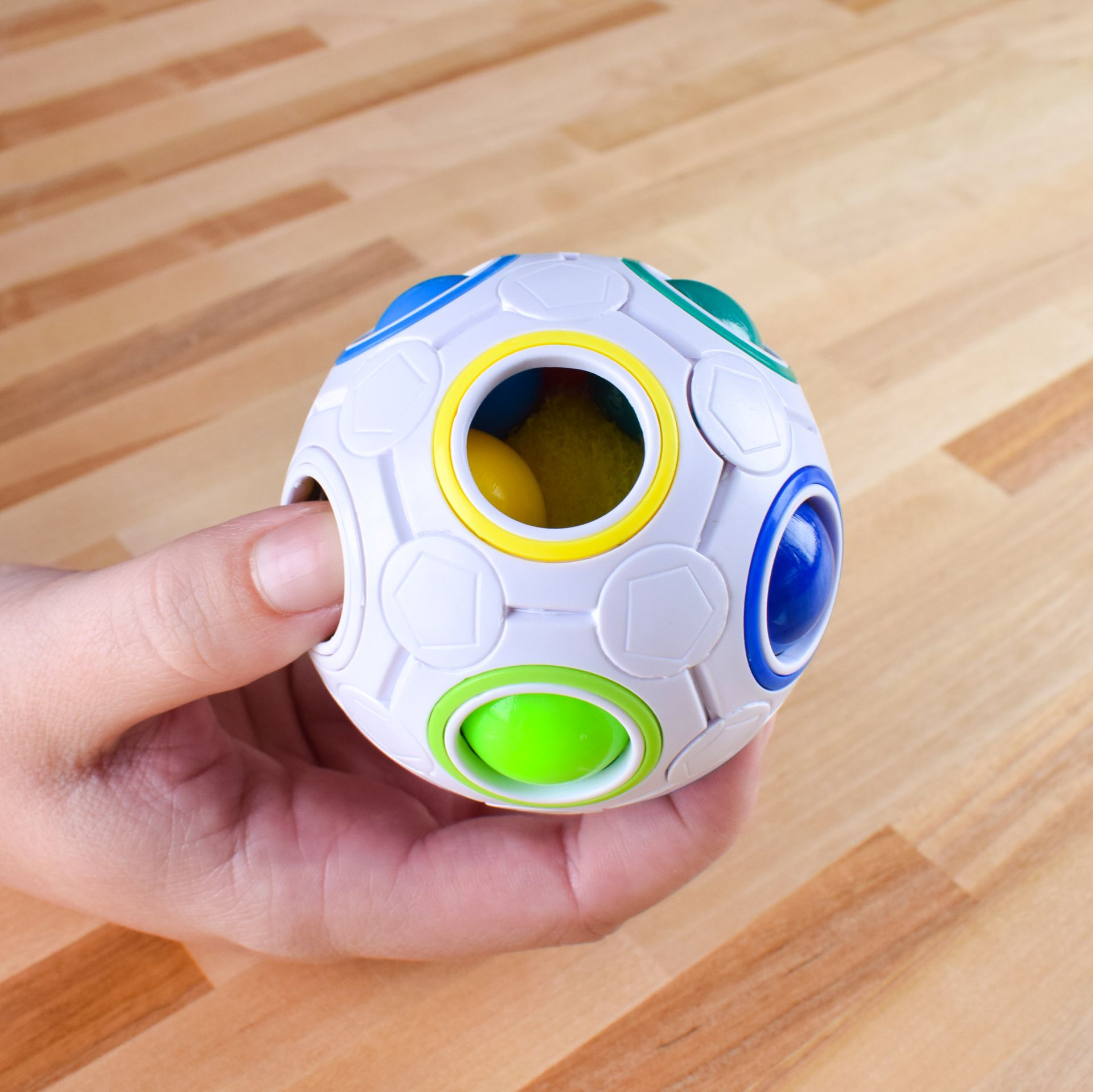 SunnyDays | SUNNY DAYS COLOR MATCHING BALL GAME